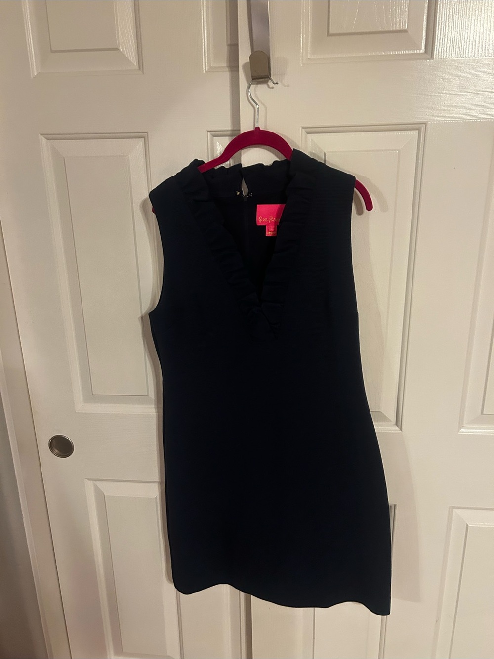 Lilly Pulitzer Black Sleeveless Ruffle V-Neck Shift Dress